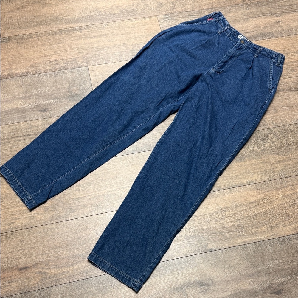 Vintage Classic Blue Straight Leg Slight Barrel Style Fit Pleated Women's Jeans